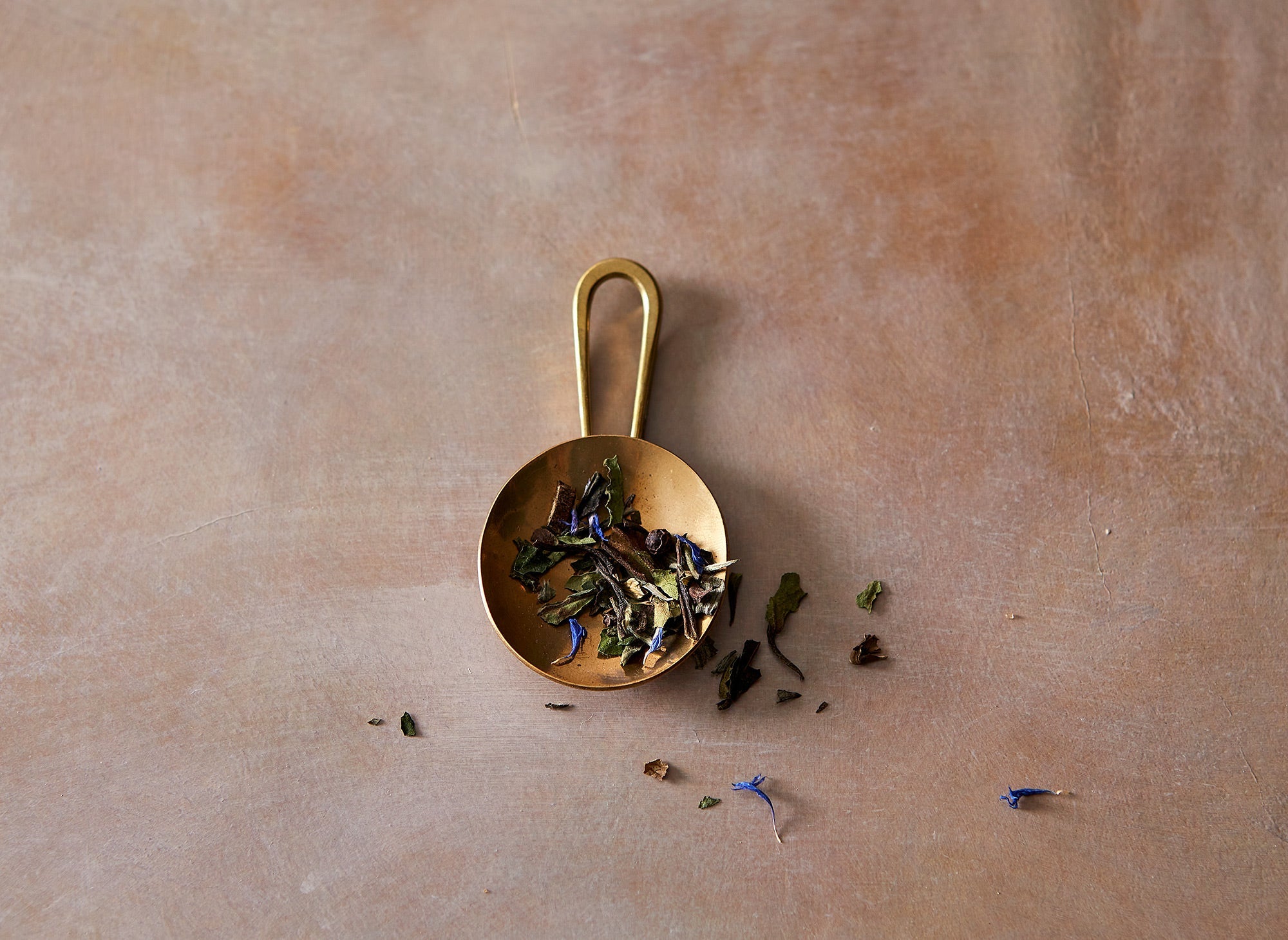 Shop fine tea accessories at BELLOCQ Tea Atelier. Sourced from around the world, our tea accessories are the perfect complement to every cup.