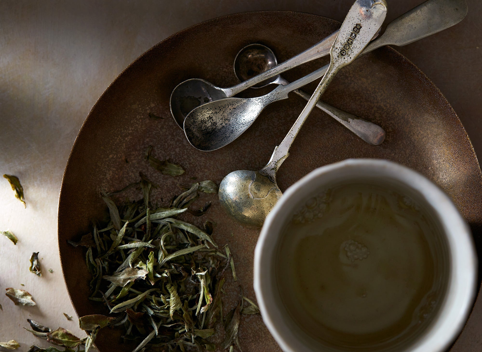 Discover premium loose leaf white tea from BELLOCQ and elevate your everyday rituals. Free U.S. shipping available.