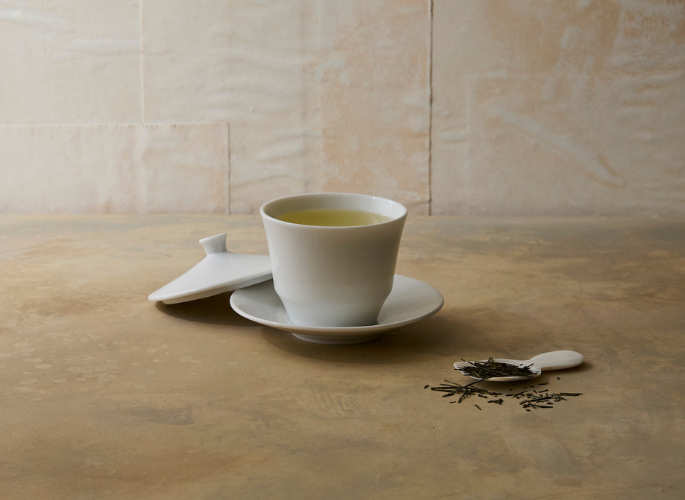 Aperto Cup & Saucer with Lid