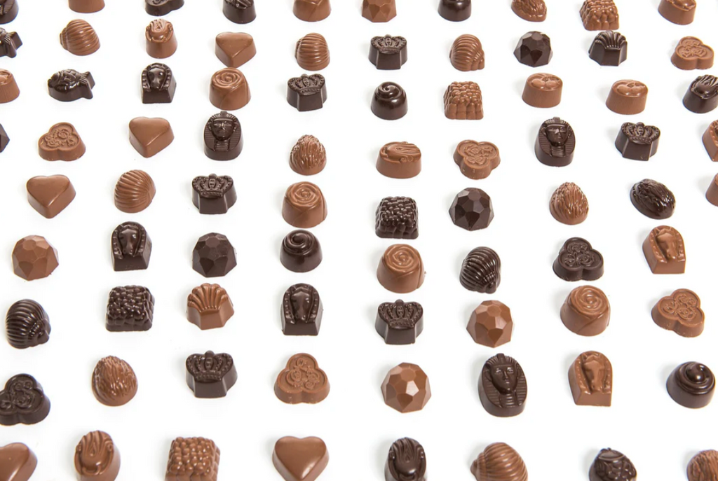 Louis Sherry 12-Piece Tin, Howard Harrison Sleigh