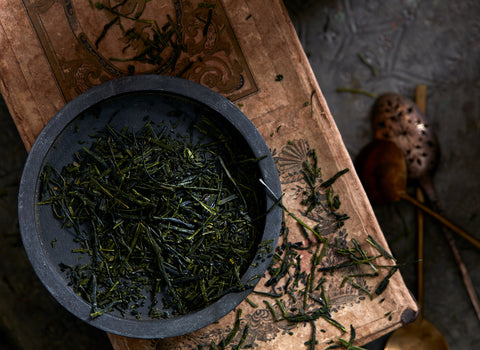 No. 71,  Hanayaka Nagomiyutaka