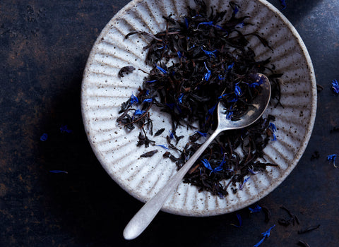 Shop premium loose leaf earl grey tea at BELLOCQ. No. 35, The Earl Grey is meticulously blended with organic Ceylon tea and 100% natural Sicilian bergamot.
