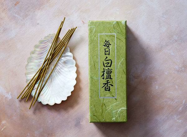 Shop japanese sandalwood incense from BELLOCQ. In ceremonies, at home or in temples, the burning of incense serves to purify, provide offerings to the spirit world or carry messages to the heavens.