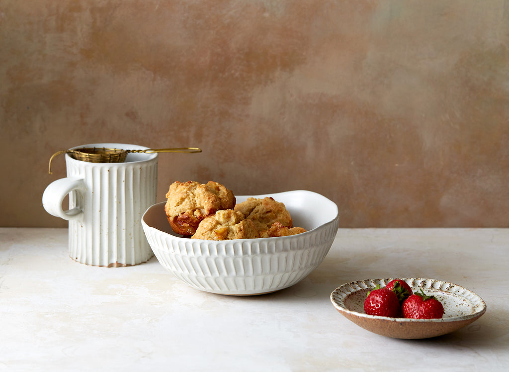 Fluted Mini Plates in Spotty White